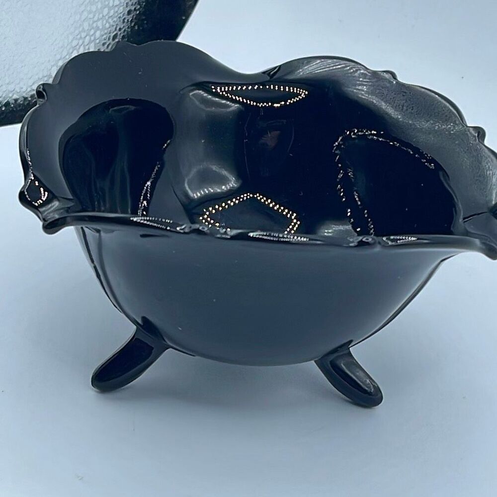 VTG L.E. Smith Glass “Mt. Pleasant” black amethyst footed bowl.